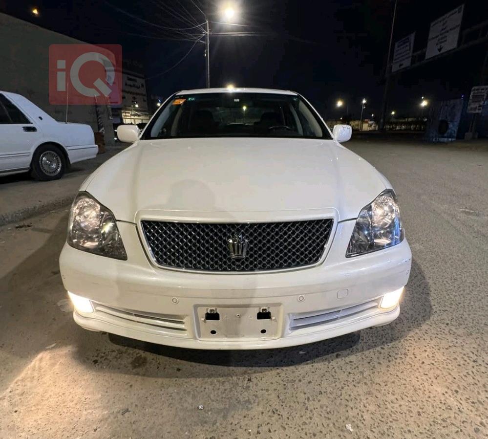 تۆیۆتا کراون